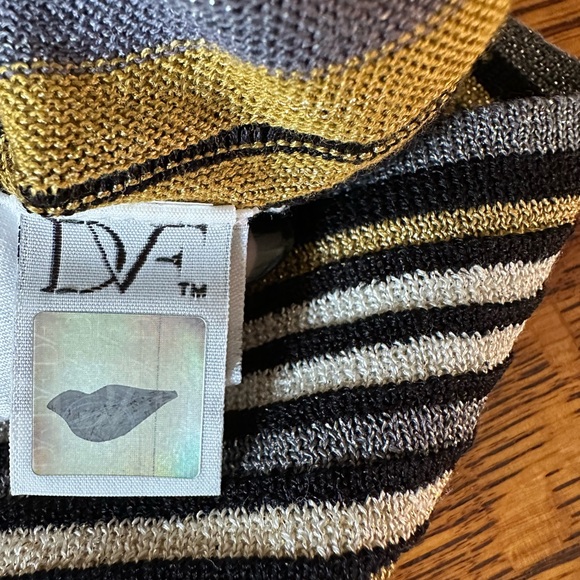 Diane vonFurstenberg Metallic Knit Top - Picture 4 of 6